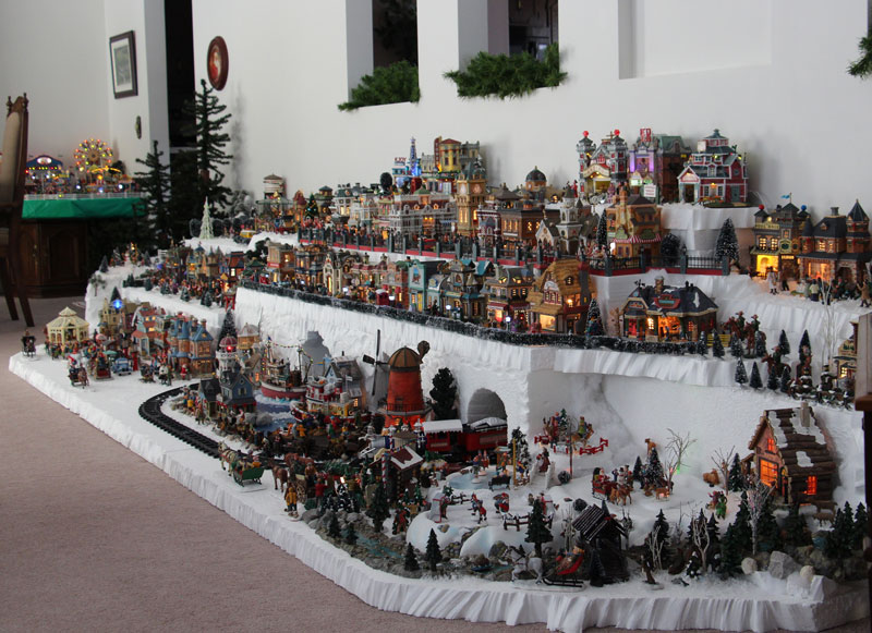 Boutin Christmas town collection