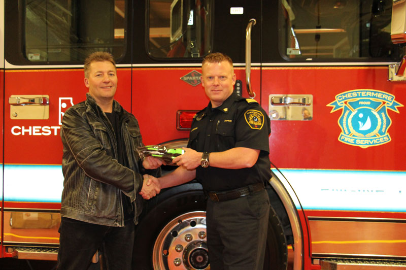 Schmitz Mittz donates to firefighters