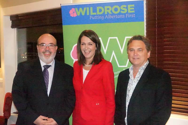 wildrose holds fundraising event in chestermere_002