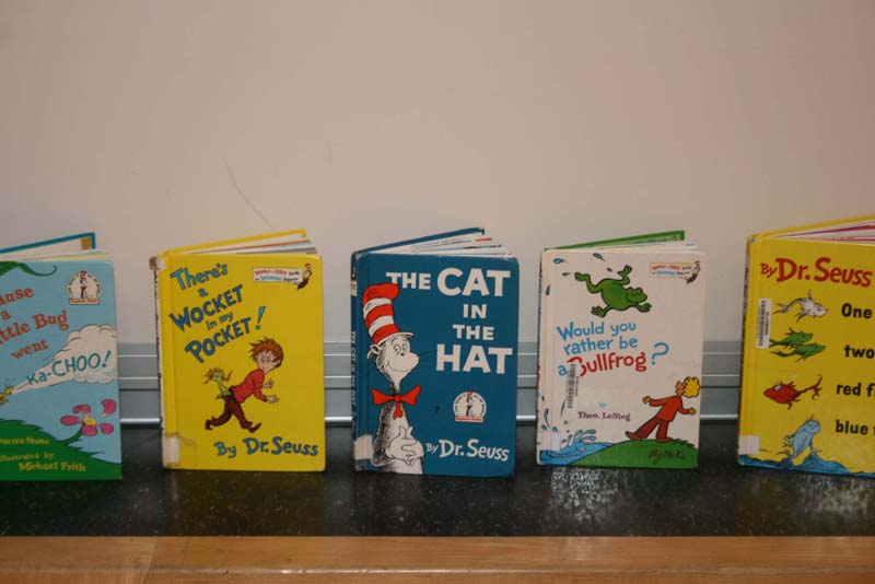 students honour dr seuss_002