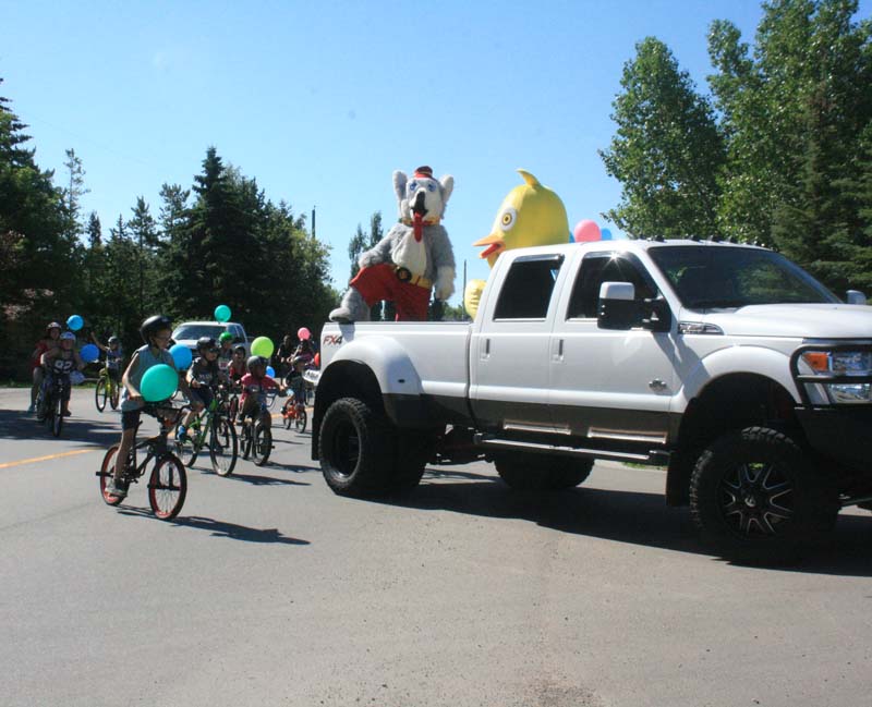 2nd annual chestermere langdon oilmen bicycle ride against bullies_001