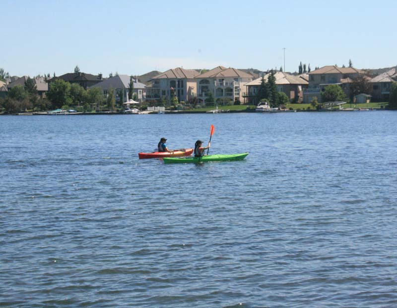 MEC paddlefest hits chestermere_002