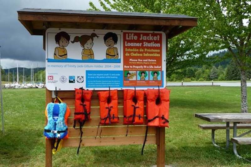 lifejacket loaner station coming to a lake near you_001