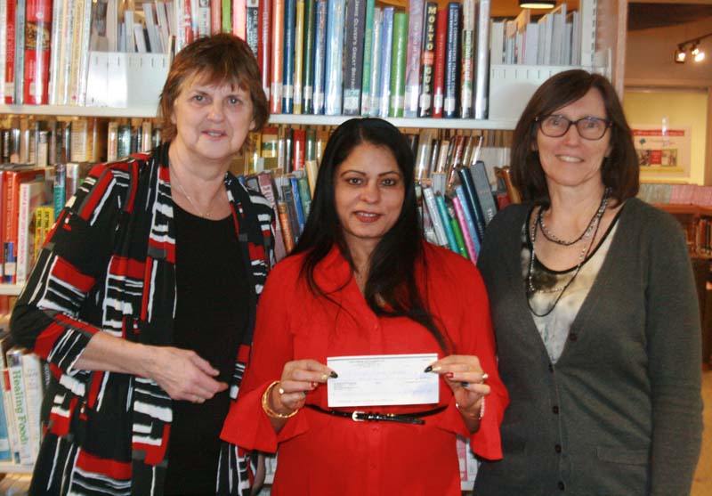 chestermere public library receives generous donation_001