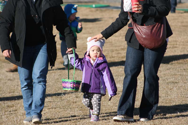 beautiful day for an easter egg hunt_003