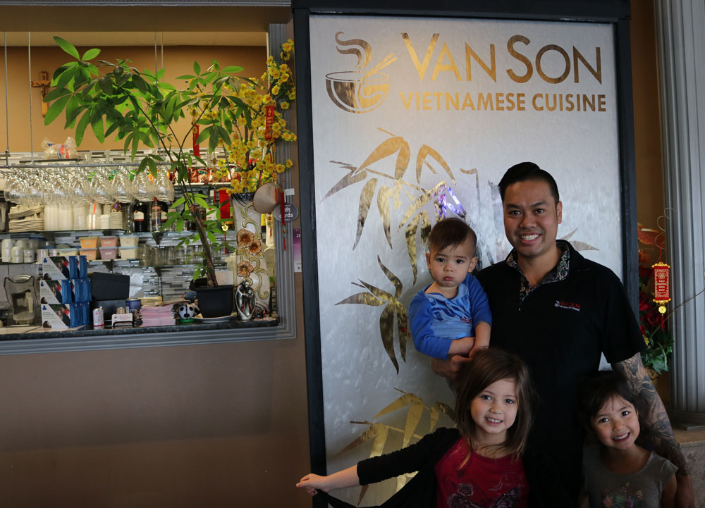 Discover-T1X--Van-Son-Vietnamese-Cuisine-pic-1-2