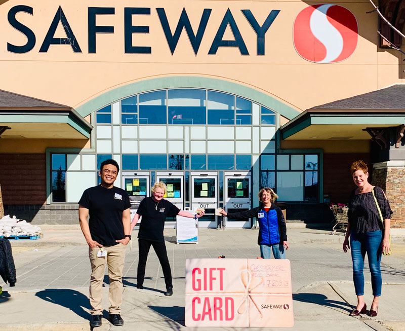 Chestermere-Food-Bank-receives-over-$7,000-donation-from-Safeway-holiday-fundraising-campaign-pic-1