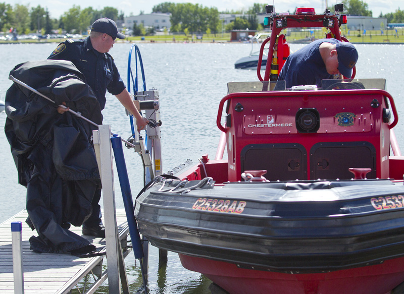 Regular lake safety patrols begin Fire services and Municipal _B1J2750