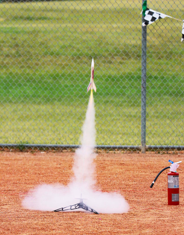 Lake Ridge Rocket Derby bringing community together pic 2