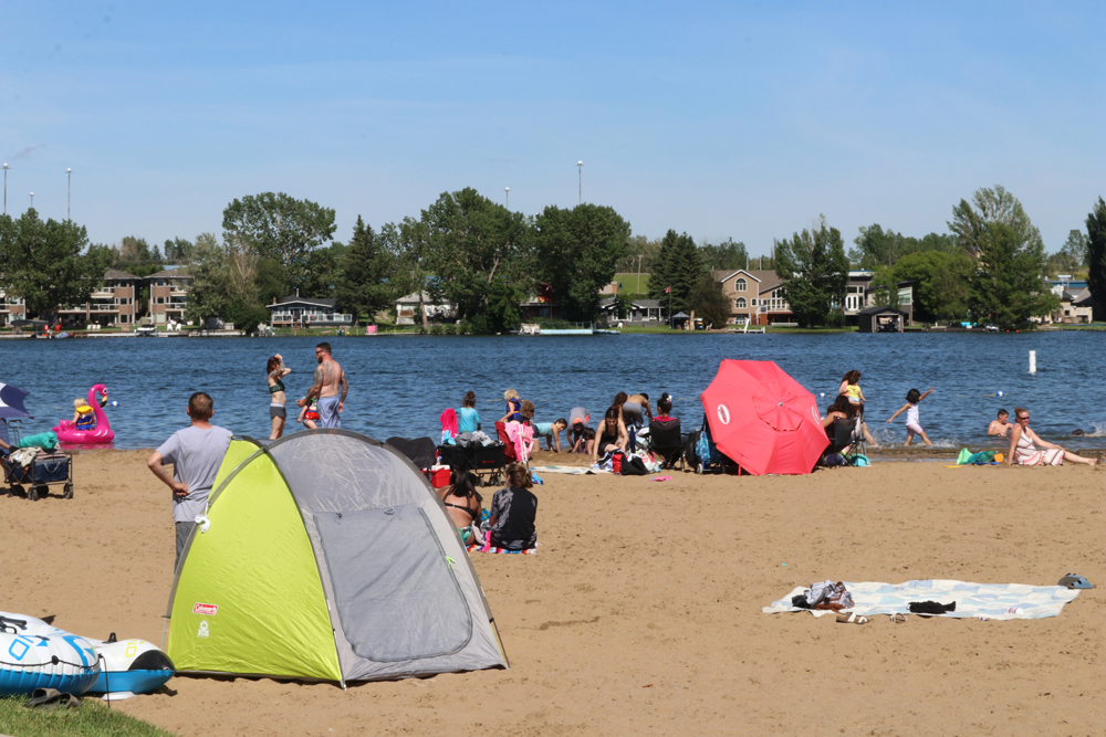 City implements COVID-19 safety protocols for beach pic 1