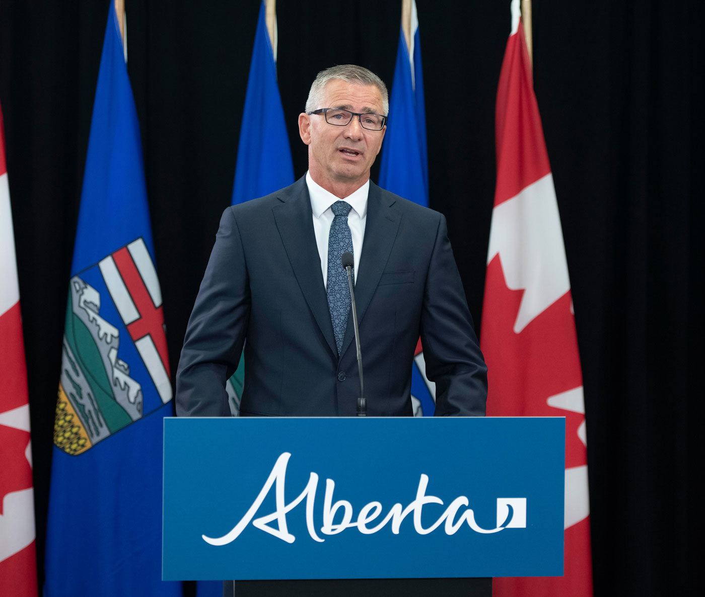 Alberta-Recovery-Plan-improving-economic-outlook-pic-1